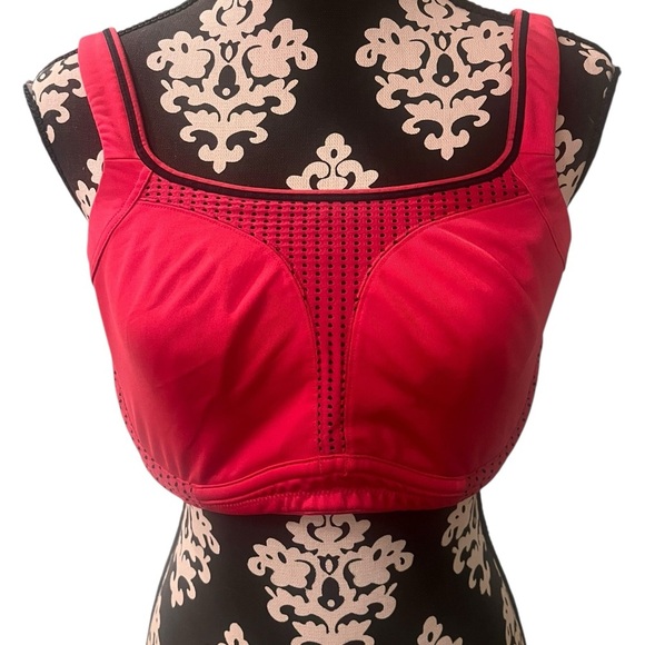 Soma Red Seam Detail Sports Bra with Wide Straps - Picture 1 of 5